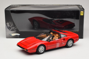 Ferrari 308 GTS Rosso Star Collection Magnum P.I. Hot Wheels 1:18 P9908 Pressofusione — immagine 6 di 6