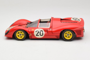 Ferrari 330 P4 #20 Rosso 1967 Revell 1:18 48822-P1 Pressofusione — immagine 4 di 8