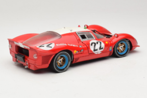 Ferrari 330 P4 #22 Scuderia Filipinetti Poor Condition 1967 Revell 1:18 48825-P1 Pressofusione — immagine 3 di 8