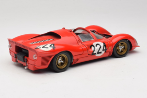 Ferrari 330 P4 #224 Rosso 1967 Revell 1:18 48825-P2 Pressofusione — immagine 3 di 7