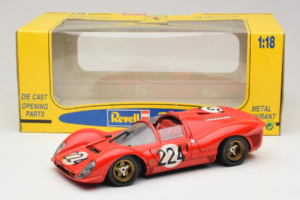 Ferrari 330 P4 #224 Rosso 1967 Revell 1:18 48825-P2 Pressofusione — immagine 7 di 7