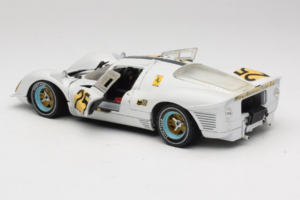 Ferrari 330 P4 #25 Bianco Revell 1:18 48845 Pressofusione — immagine 5 di 8