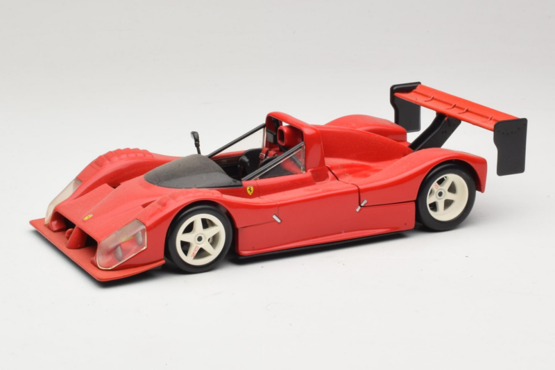 Ferrari 333 SP Rosso Con Cerchi Bianchi Hot Wheels 1:18 29230 Pressofusione