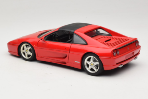 Ferrari F355 GTS Rosso UT Models 1:18 22111 Pressofusione — immagine 7 di 8