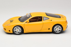 Ferrari 360 Modena 25 Jahre FMC Giallo Bburago 1:18 3358-Y1 Pressofusione — immagine 4 di 8