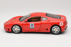 Ferrari 360 Modena Bevro International #4 Edizione Limitata 111 pz Rosso Bburago 1:18 3358-P1 Pressofusione — immagine 4 di 8