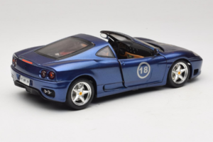 Ferrari 360 Modena Targa Edizione Limitata 333 pz Viola Metallizzato Bburago 1:18 3348-F1 Pressofusione — immagine 3 di 8