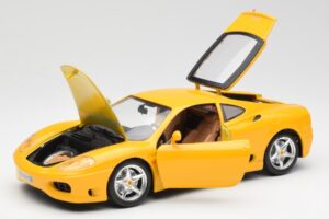 Ferrari 360 Modena Giallo Bburago 1:18 3368 Pressofusione — immagine 2 di 8