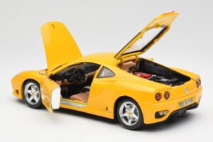 Ferrari 360 Modena Giallo Bburago 1:18 3368 Pressofusione — immagine 5 di 8