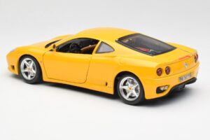 Ferrari 360 Modena Giallo Bburago 1:18 3368 Pressofusione — immagine 7 di 8