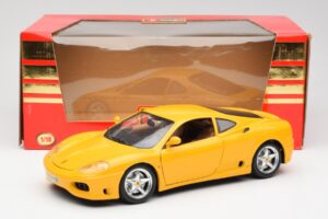 Ferrari 360 Modena Giallo Bburago 1:18 3368 Pressofusione — immagine 8 di 8