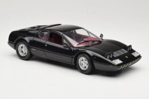 Ferrari 365 GT4/BB Nero Kyosho 1:18 08173K Pressofusione — immagine 6 di 8