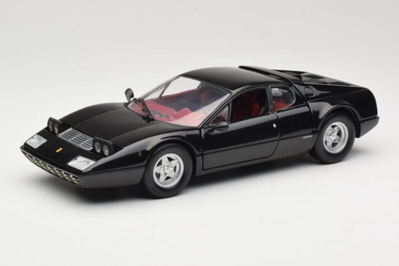 Ferrari 365 GT4/BB Nero Kyosho 1:18 08173K Pressofusione