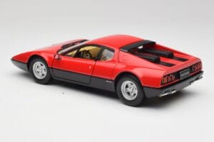 Ferrari 365 GT4/BB Rosso Corsa Kyosho 1:18 08173R Pressofusione — immagine 7 di 8