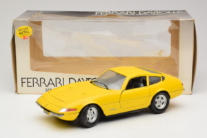 Ferrari 365 GTB/4 Daytona Giallo Techno Giodi 1:18 40011-Y1 Pressofusione — immagine 7 di 7
