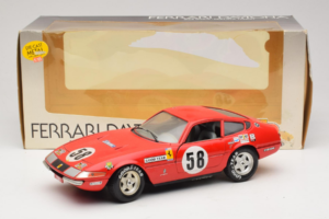 Ferrari 365 GTB/4 Daytona Berlinetta #58 Rosso Techno Giodi 1:18 40011 Pressofusione — immagine 8 di 8