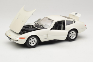 Ferrari 365 GTB/4 Daytona Berlina Bianco Techno Giodi 1:18 74007 Pressofusione — immagine 2 di 8