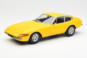 Ferrari 365 GTB/4 Daytona Giallo Kyosho 1:18 08162Y Pressofusione