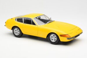 Ferrari 365 GTB/4 Daytona Giallo Kyosho 1:18 08162Y Pressofusione — immagine 6 di 8