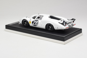 Ferrari 365 P2 #28 M. Gregory / J. Schlesser NART 24 Hours of Daytona 1967 Bianco AB Models 1:18 REMC019 Resina — immagine 5 di 6