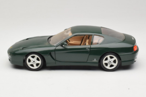 Ferrari 456 GT Verde Scuro Bburago 1:18 3046-GR1 Pressofusione — immagine 4 di 8