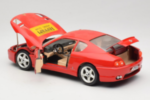 Ferrari 456 GT Ferrari Model Club Rosso Bburago 1:18 3036-P1 Pressofusione — immagine 5 di 8