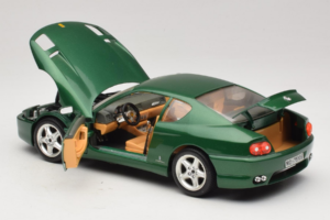 Ferrari 456 GT Verde Metallizzato Bburago 1:18 3036-GR1 Pressofusione — immagine 5 di 8