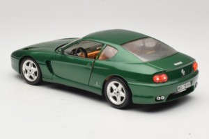 Ferrari 456 GT Verde Metallizzato Bburago 1:18 3036-GR1 Pressofusione — immagine 7 di 8