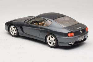 Ferrari 456 GT Grigio Metallizzato Bburago 1:18 3036-G1 Pressofusione — immagine 7 di 8
