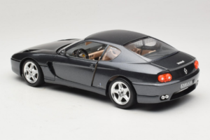 Ferrari 456 GT Grigio Metallic Verniciatura Speciale Bburago 1:18 3036 D Pressofusione — immagine 7 di 8