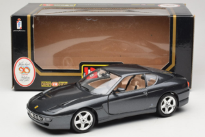 Ferrari 456 GT Grigio Metallic Verniciatura Speciale Bburago 1:18 3036 D Pressofusione — immagine 8 di 8