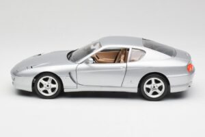 Ferrari 456 GT Argento Bburago 1:18 3036-M2 Pressofusione — immagine 4 di 8