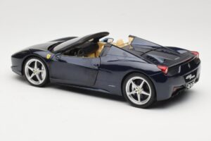 Ferrari 458 Italia Spider Dark Blue Metallic Hot Wheels 1:18 X5529 Pressofusione — immagine 7 di 8