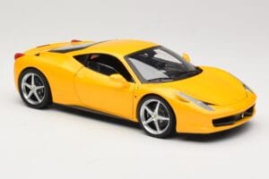 Ferrari 458 Italia Giallo Hot Wheels 1:18 P9894 Pressofusione — immagine 6 di 8