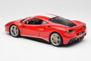 Ferrari 488 GTB Rosso Bburago 1:18 18-76102 Pressofusione — immagine 7 di 8