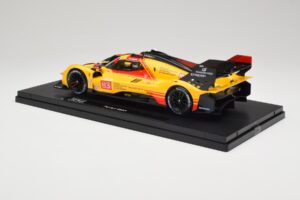 Ferrari 499P Hypercar AF Corse #83 R. Kubica / Y. Ye / R. Shwartzman 24 Hours of Le Mans 2024 Bburago 1:18 18-16313-83-VET Pr — immagine 7 di 9