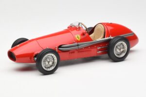 Ferrari 500 F2 #1 A. Ascari F1 Double World Champion 1952-1953 CMC 1:18 M-056 Pressofusione