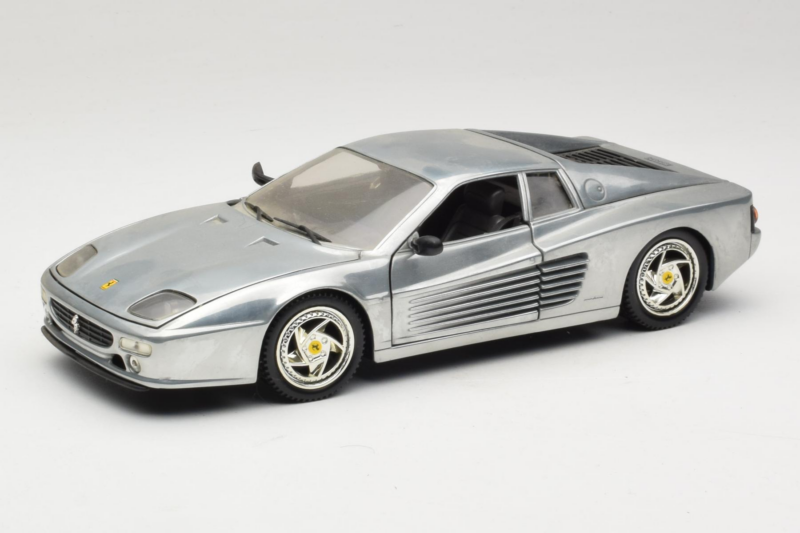 Ferrari 512M Chrome Silver Hot Wheels 1:18 25739 Pressofusione
