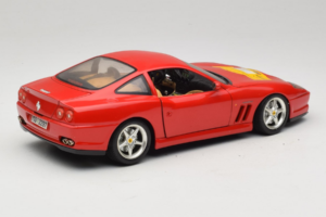 Ferrari 550 Maranello 22 Jahre Ferrari Model Club Rosso Bburago 1:18 3064-P2 Pressofusione — immagine 3 di 8