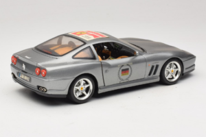 Ferrari 550 Maranello 25 Ferrari Model Club Argento Bburago 1:18 3344-S1 Pressofusione — immagine 3 di 7