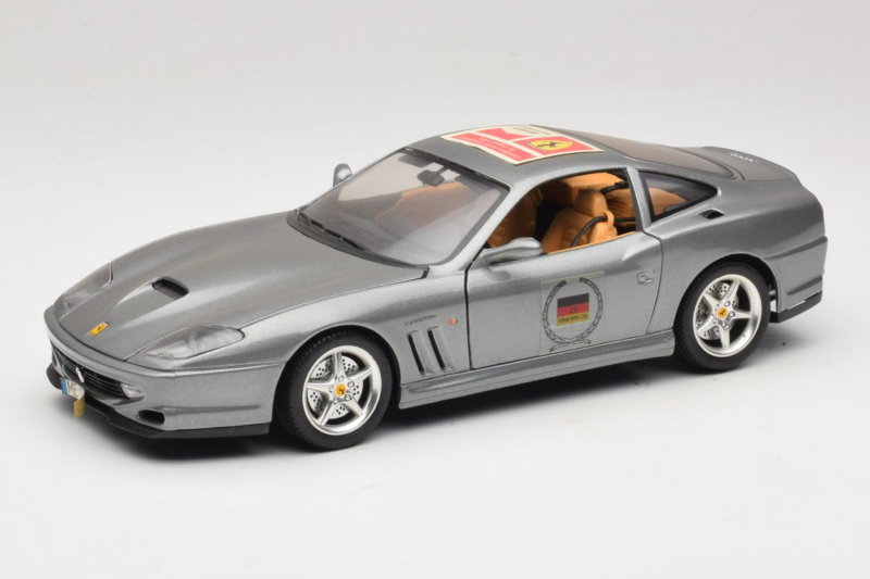 Ferrari 550 Maranello 25 Ferrari Model Club Argento Bburago 1:18 3344-S1 Pressofusione