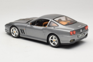 Ferrari 550 Maranello 25 Jahre Ferrari Model Club Argento 2a Versione Bburago 1:18 3064-S1 Pressofusione — immagine 7 di 8