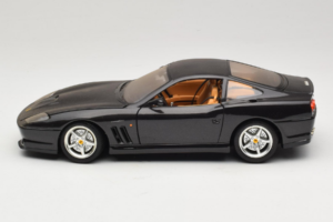 Ferrari 550 Maranello Nero Metallizzato Bburago 1:18 3344-B1 Pressofusione — immagine 4 di 8
