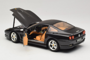 Ferrari 550 Maranello Nero Metallizzato Bburago 1:18 3344-B1 Pressofusione — immagine 5 di 8