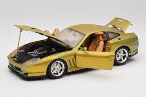 Ferrari 550 Maranello Gold Metallic Braccio & Gotz Bburago 1:18 3044-G1 Pressofusione — immagine 2 di 8