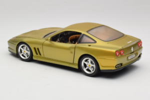 Ferrari 550 Maranello Gold Metallic Braccio & Gotz Bburago 1:18 3044-G1 Pressofusione — immagine 7 di 8