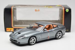 Ferrari 550 Maranello Grigio Metallic Maisto 1:18 4839 Pressofusione — immagine 6 di 6