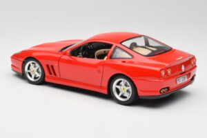 Ferrari 550 Maranello Rosso Bburago 1:18 3064 Pressofusione — immagine 7 di 8