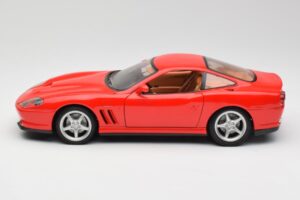 Ferrari 550 Maranello Rosso Maisto 1:18 31839 Pressofusione — immagine 4 di 8