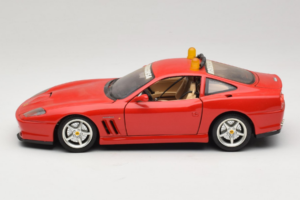 Ferrari 550 Maranello Safety Car Rosso Corsa Bburago 1:18 3064-P1 Pressofusione — immagine 4 di 8